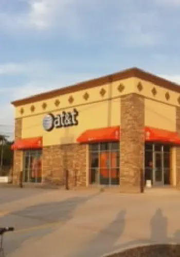 Parapet design extension with crown molding